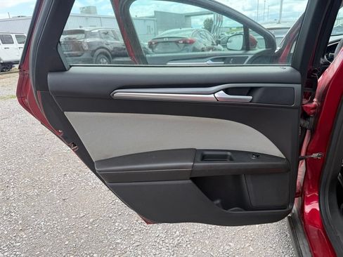 Used 2013 Ford Fusion S FWD image 8