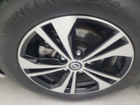 Used 2023 Nissan Sentra SV image 31