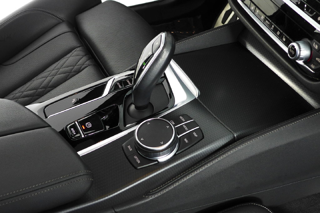 Certified 2023 BMW 540i w/ M Sport Package RWD image 15