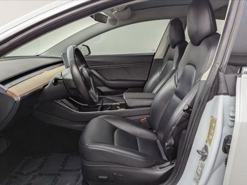 Used 2018 Tesla Model 3 Mid Range image 13