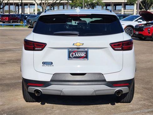 Used 2023 Chevrolet Blazer LT w/ Convenience Package image 6