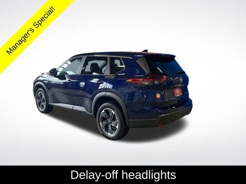 Used 2024 Nissan Rogue SV image 15