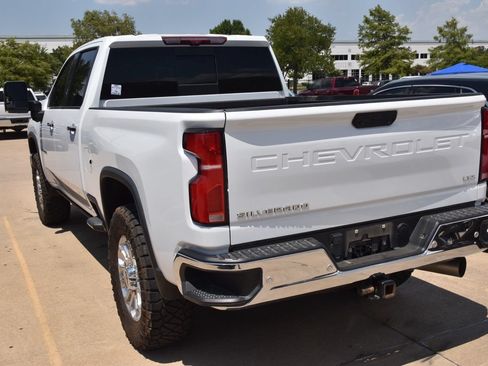 Used 2025 Chevrolet Silverado 2500 LTZ w/ LTZ Premium Package AWD/4WD image 9