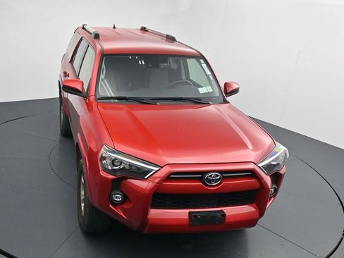 Used 2024 Toyota 4Runner SR5 AWD/4WD image 10