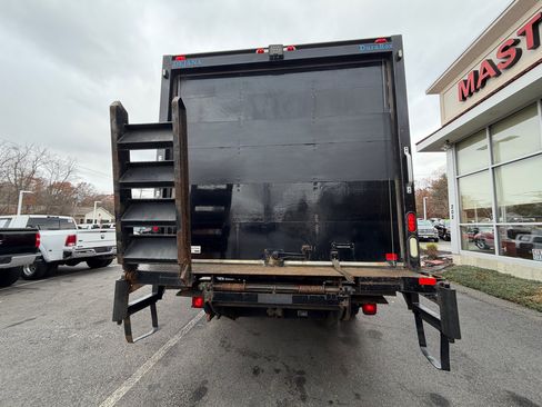 Used 2015 Ford F550 4x4 Regular Cab Super Duty image 9