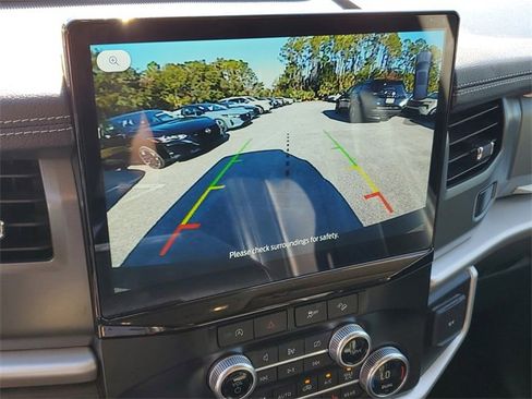 Used 2024 Ford Expedition Max XLT image 30