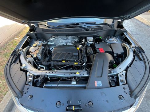 Used 2025 Chevrolet Trax LT image 31