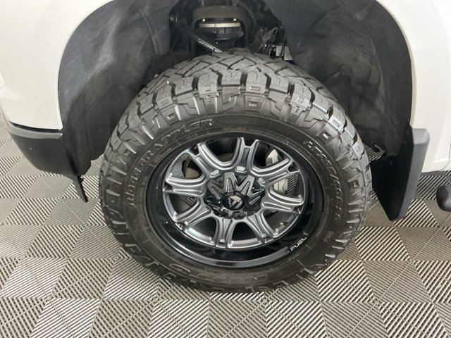 Used 2024 Chevrolet Silverado 1500 LTZ w/ LTZ Premium Package AWD/4WD image 30