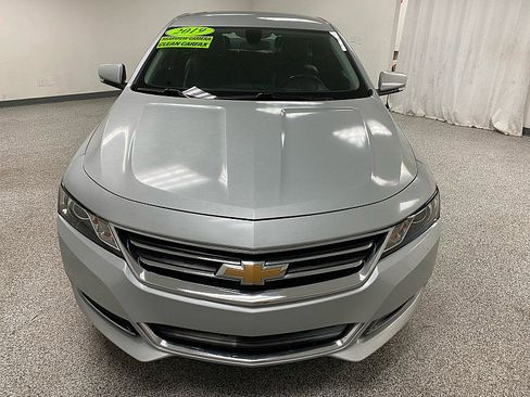 Used 2019 Chevrolet Impala LT image 2