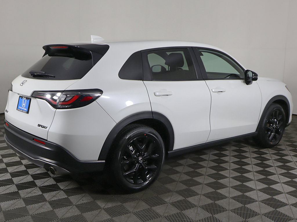 Used 2024 Honda HR-V Sport image 8