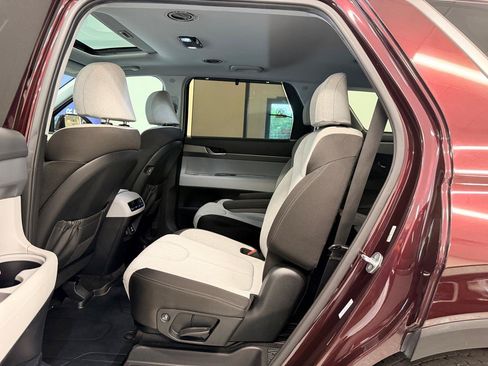 Used 2021 Hyundai Palisade SEL w/ Convenience Package AWD/4WD image 21