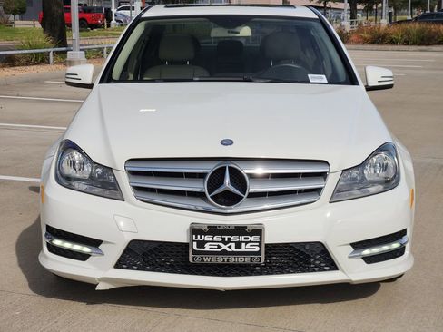 Used 2012 Mercedes-Benz C 250 Sedan image 2