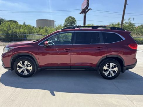 Used 2019 Subaru Ascent Premium AWD/4WD image 2