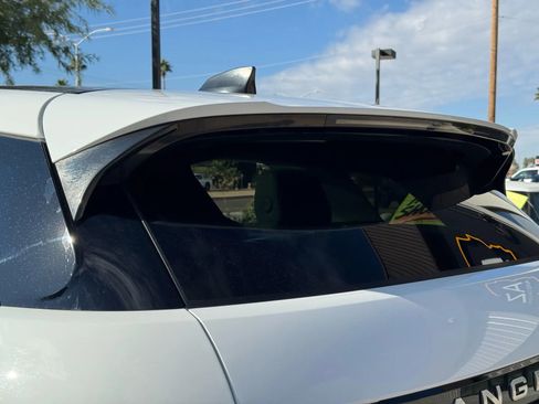 Used 2020 Land Rover Range Rover Evoque SE image 50