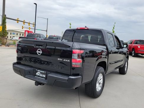 Used 2024 Nissan Frontier SV AWD/4WD image 5