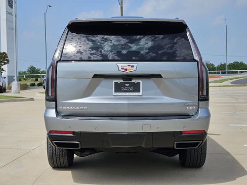 New 2026 Cadillac Escalade Sport AWD/4WD image 8
