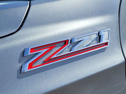 Used 2025 Chevrolet Tahoe Z71 image 9