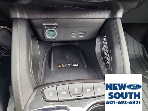 Used 2024 Chevrolet TrailBlazer LT w/ Convenience Package image 24