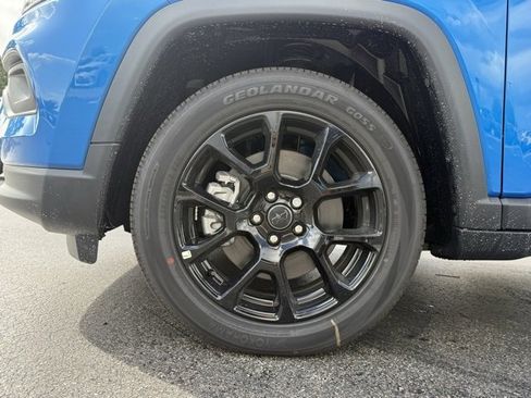 New 2026 Jeep Compass Latitude image 10