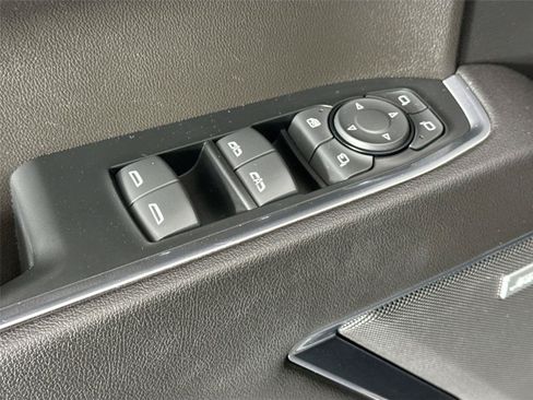 Used 2023 Chevrolet Silverado 1500 LTZ AWD/4WD image 25