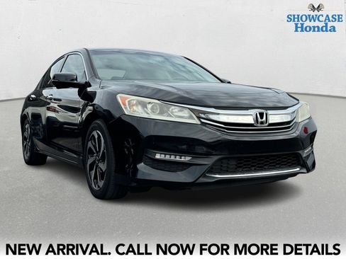Used 2017 Honda Accord EX-L image 6