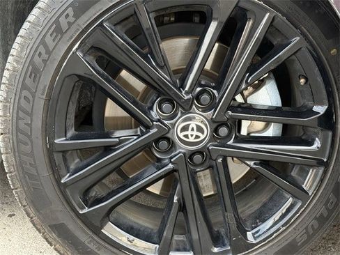 Used 2025 Toyota Camry SE image 10