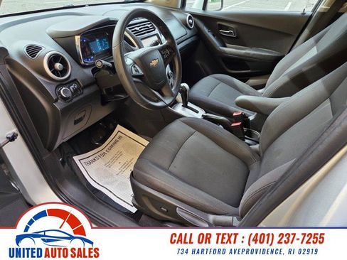 Used 2016 Chevrolet Trax LT FWD image 9
