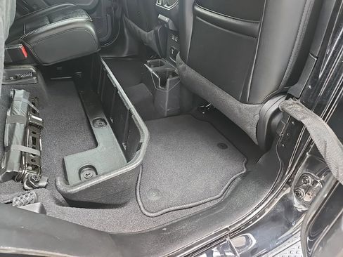 Used 2021 Jeep Gladiator Overland w/ Popular Equipment Package image 95