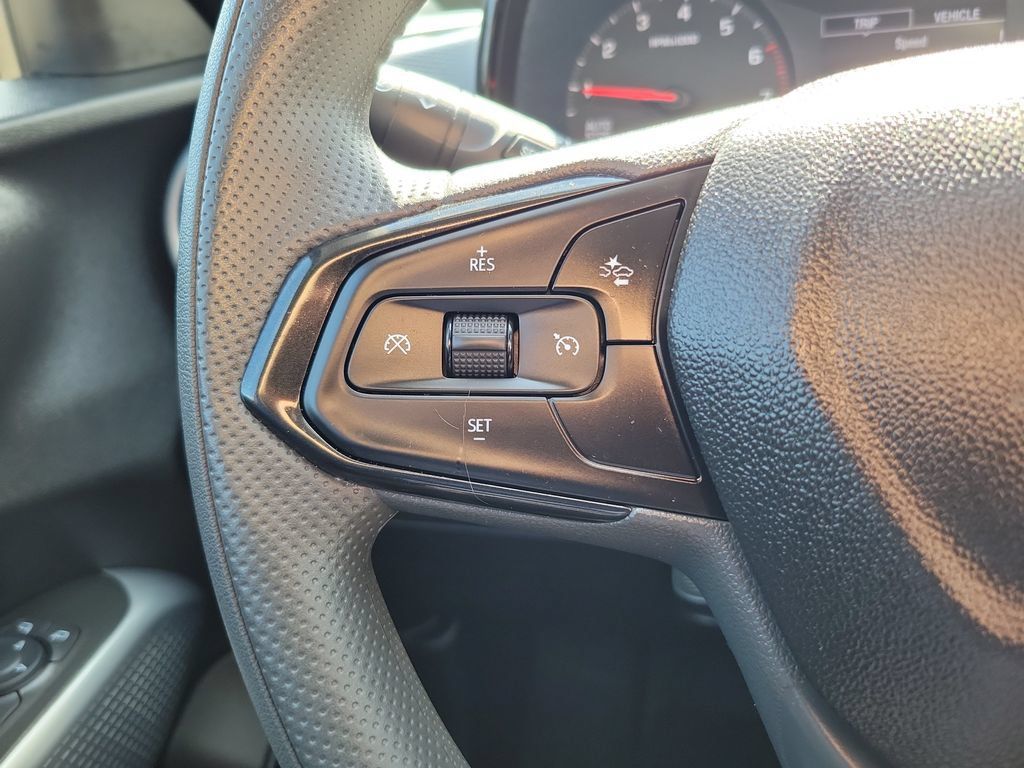 Used 2026 Chevrolet Trax LS FWD image 22