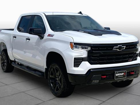 Used 2024 Chevrolet Silverado 1500 LT Trail Boss AWD/4WD image 3