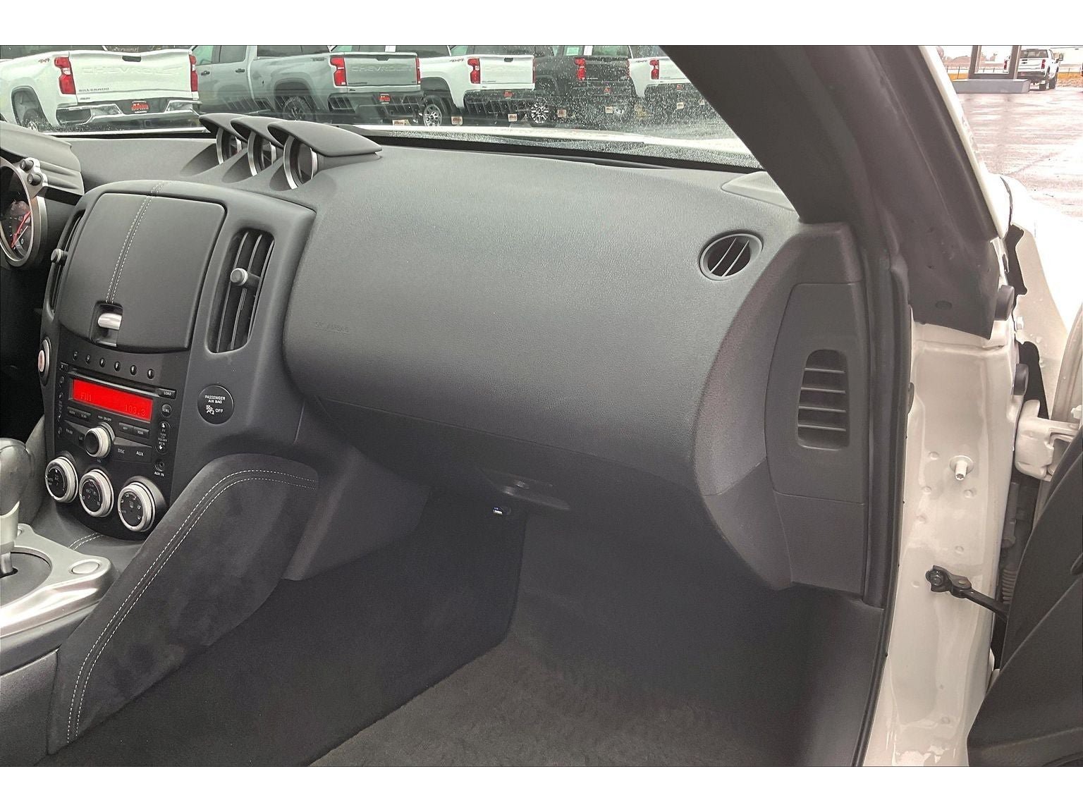 Used 2014 Nissan 370Z Touring w/ Sport Package RWD image 15