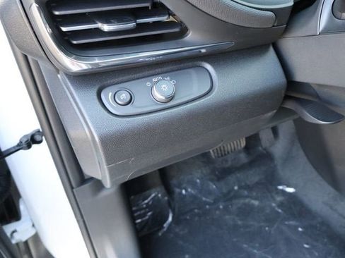 New 2026 Buick Envista Sport Touring FWD image 22