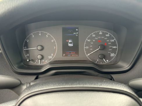 Used 2025 Toyota Corolla LE FWD image 21