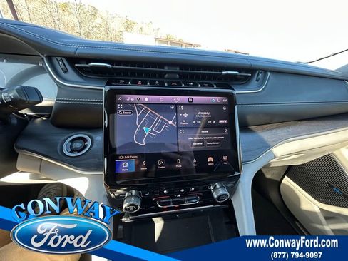 Used 2021 Jeep Grand Cherokee L Overland w/ Luxury Tech Group IV image 35