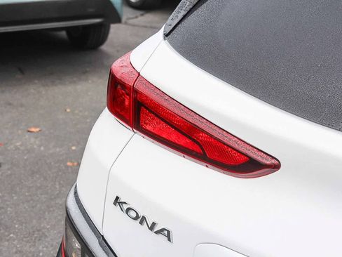 Used 2023 Hyundai Kona SEL w/ Convenience Package FWD image 8