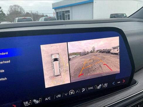 New 2025 Chevrolet Suburban Premier w/ Sun And Tow Package image 21