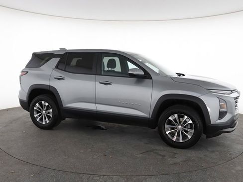 Used 2025 Chevrolet Equinox LT image 15