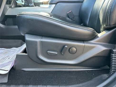 Used 2019 Ford F150 Lariat w/ Trailer Tow Package image 20