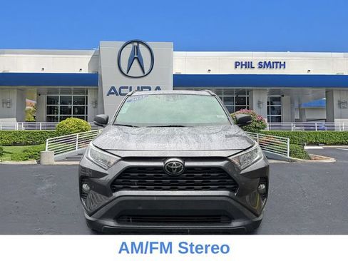 Used 2021 Toyota RAV4 XLE AWD/4WD image 2