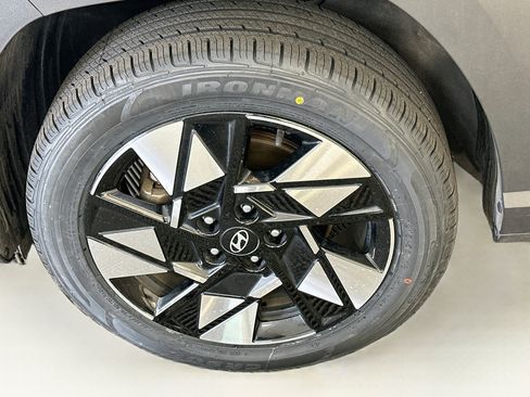 Used 2025 Hyundai Kona SEL AWD/4WD image 34