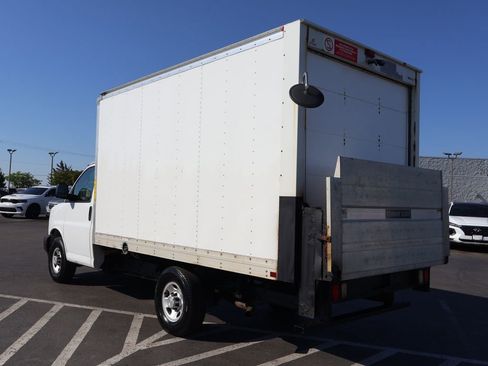 Used 2021 Chevrolet Express 3500 RWD image 5