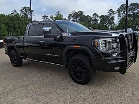 Certified 2023 GMC Sierra 2500 Denali w/ Denali Black Diamond Edition image 2
