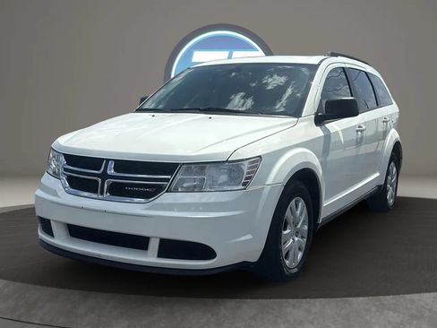 Used 2020 Dodge Journey SE w/ SE Popular Equipment Group FWD image 19