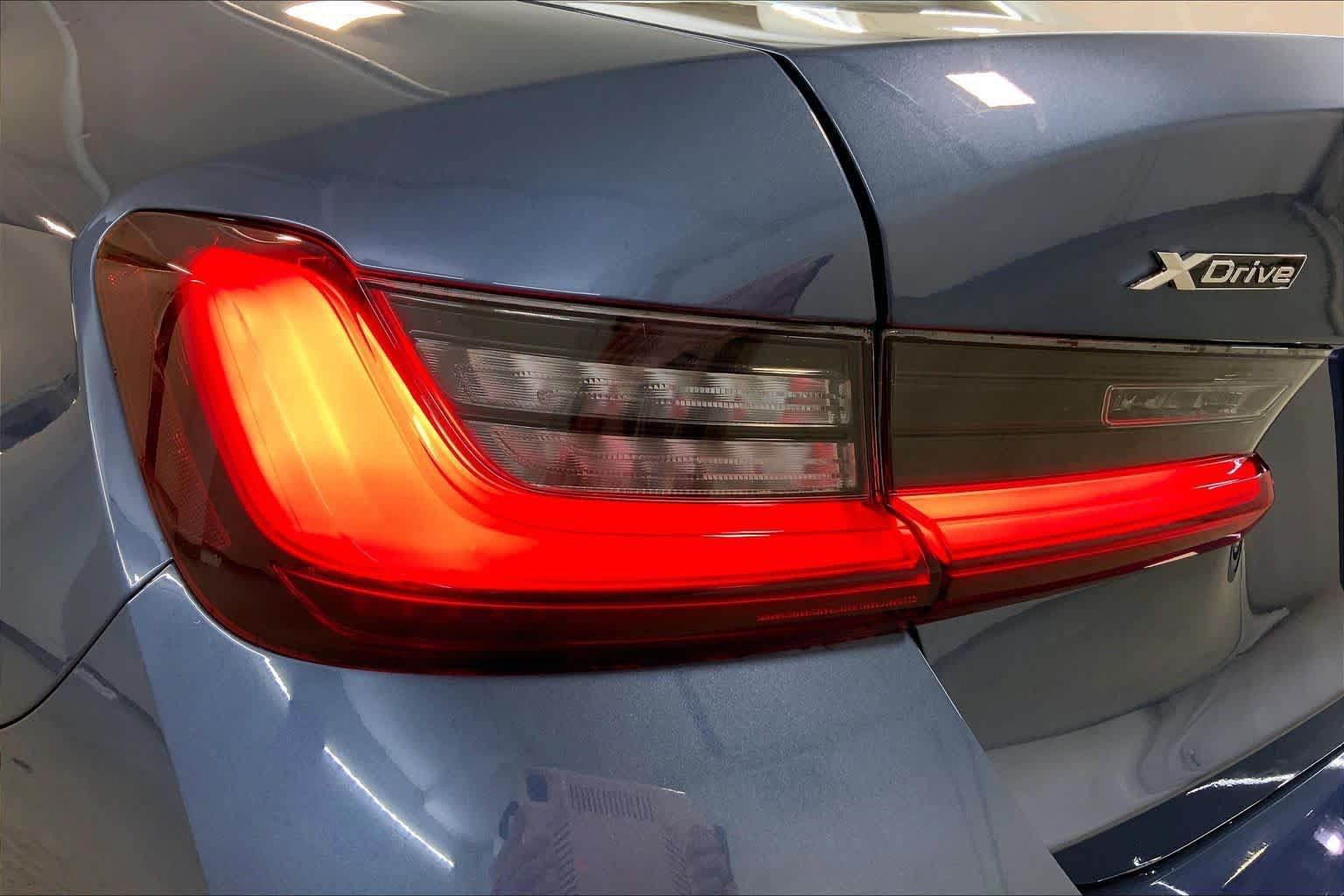 New 2026 BMW 330i xDrive Sedan w/ Premium Package AWD/4WD image 14