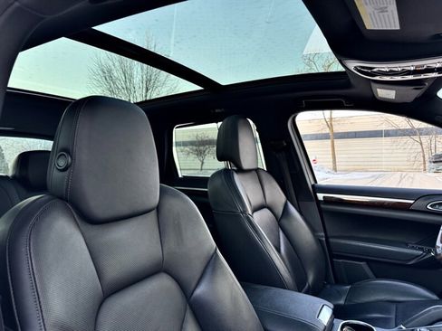 Used 2014 Porsche Cayenne image 20