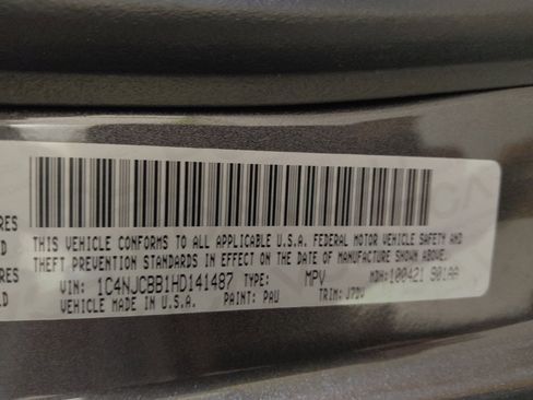 Used 2017 Jeep Compass 75th Anniversary w/ Power Value Group image 33