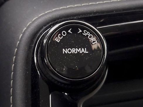 Used 2024 Lexus NX 250 FWD w/ Towing Package (2000 Lbs) image 26