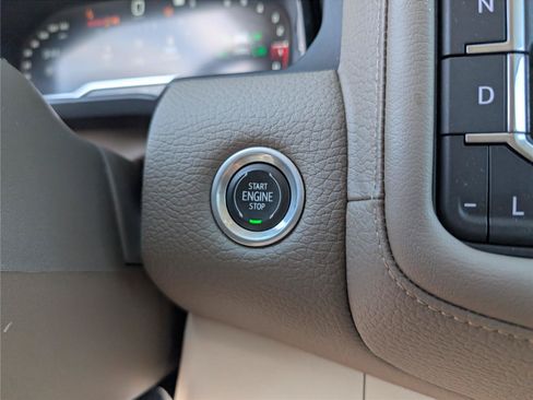 Used 2022 GMC Yukon Denali AWD/4WD image 22