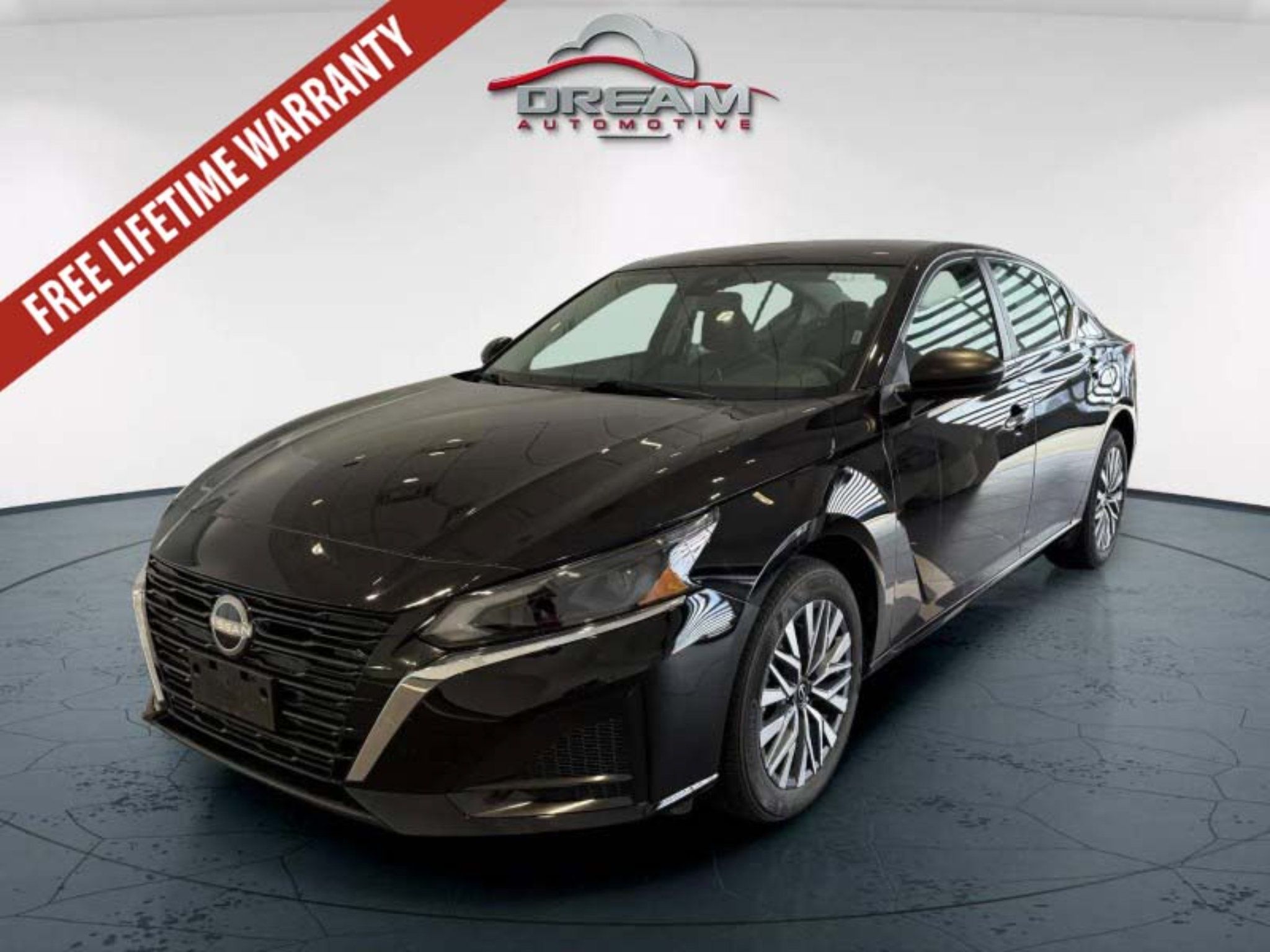 Used 2025 Nissan Altima 2.5 SV AWD/4WD image 4