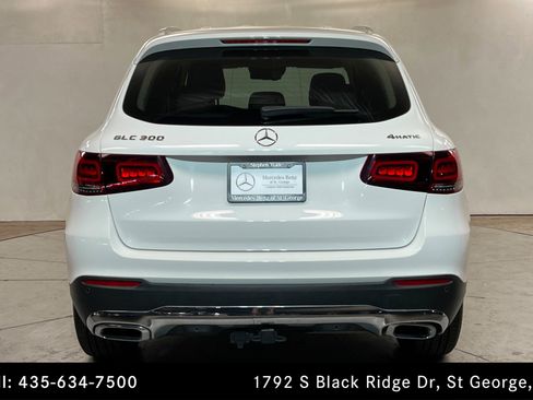Certified 2022 Mercedes-Benz GLC 300 4MATIC w/ Driver Assistance Package image 4